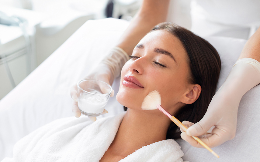 Χημικά Peels Προσώπου - Ανανέωση Δέρματος | DermaMedica